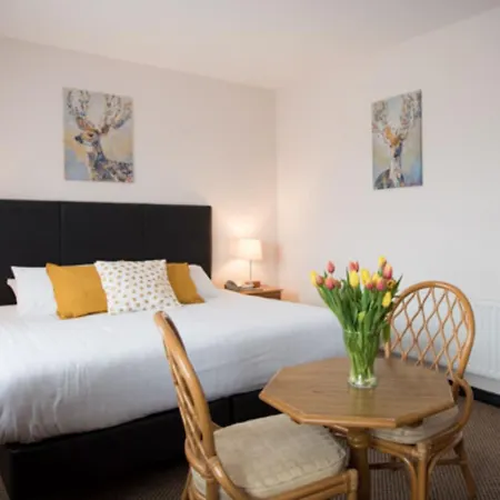 Bay Hotel Carna