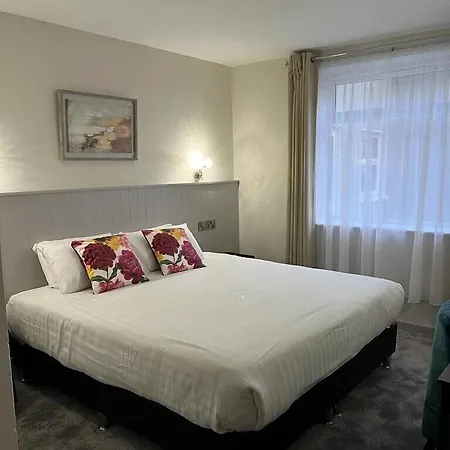 Bay Hotel