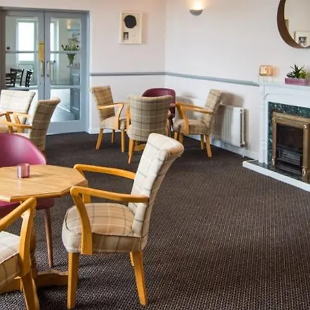 Bay Hotel 3*