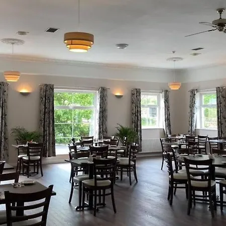 Bay Hotel